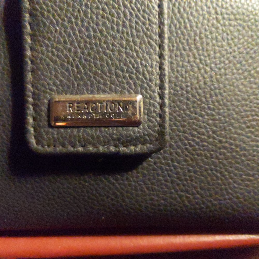 Kenneth Cole wallet